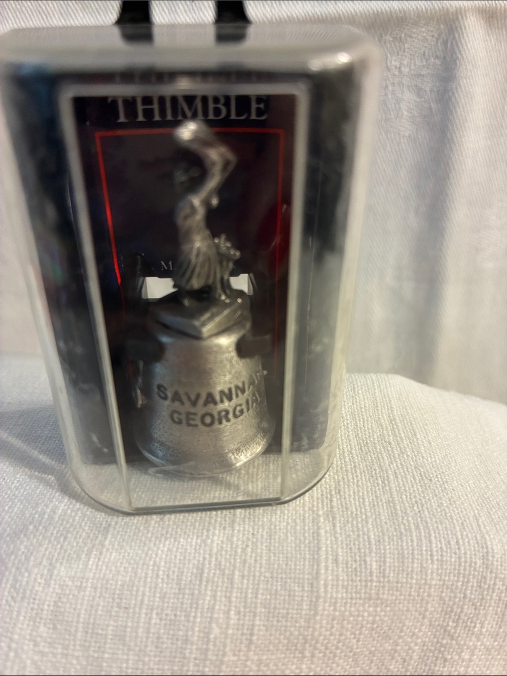 Savannah Georgia Souvenir Pewter Thimble with Figure and Dog collectible Vintage